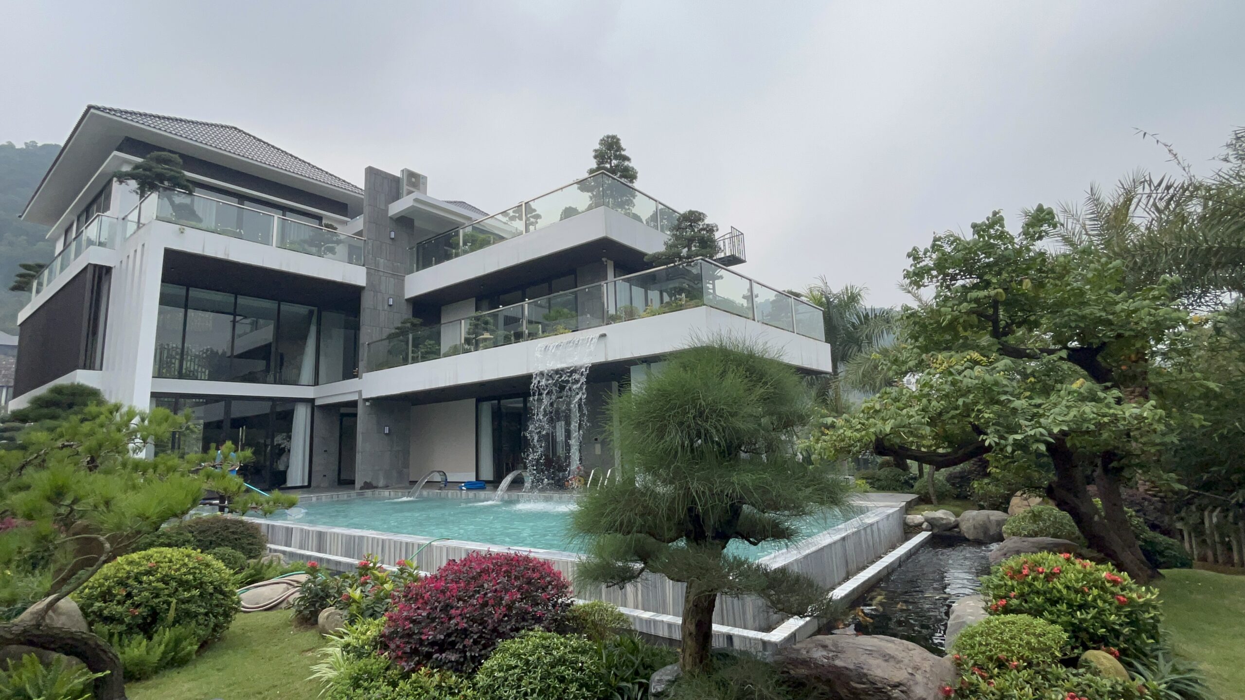 Bể bơi sân vườn Thung Lũng Ngọc Linh - Tác phẩm đẹp giữa thiên nhiên!